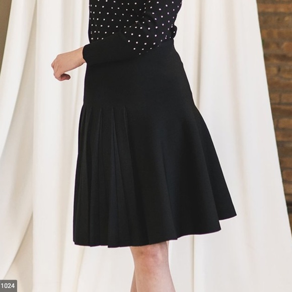 Apparalel Black Morph Skirt - Picture 1 of 5